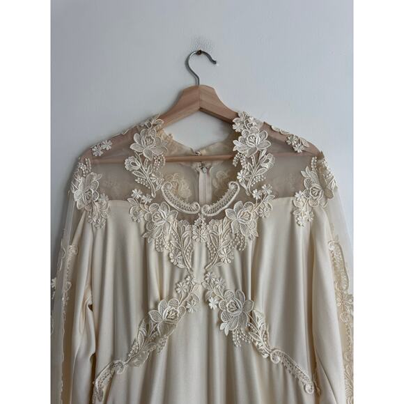 Vintage 1970's Ivory Cream Lace Wedding Dress Size Medium - Picture 5 of 10